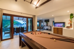 Living room at Secret Beach Villa, a 4-6 bedroom villa with ocean and beach view located in Koh Phangan, Thailand